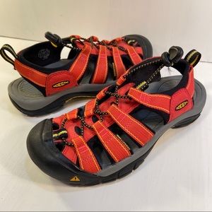 KEEN Newport H2 Womens Size 7 Red  Sandals Hiking